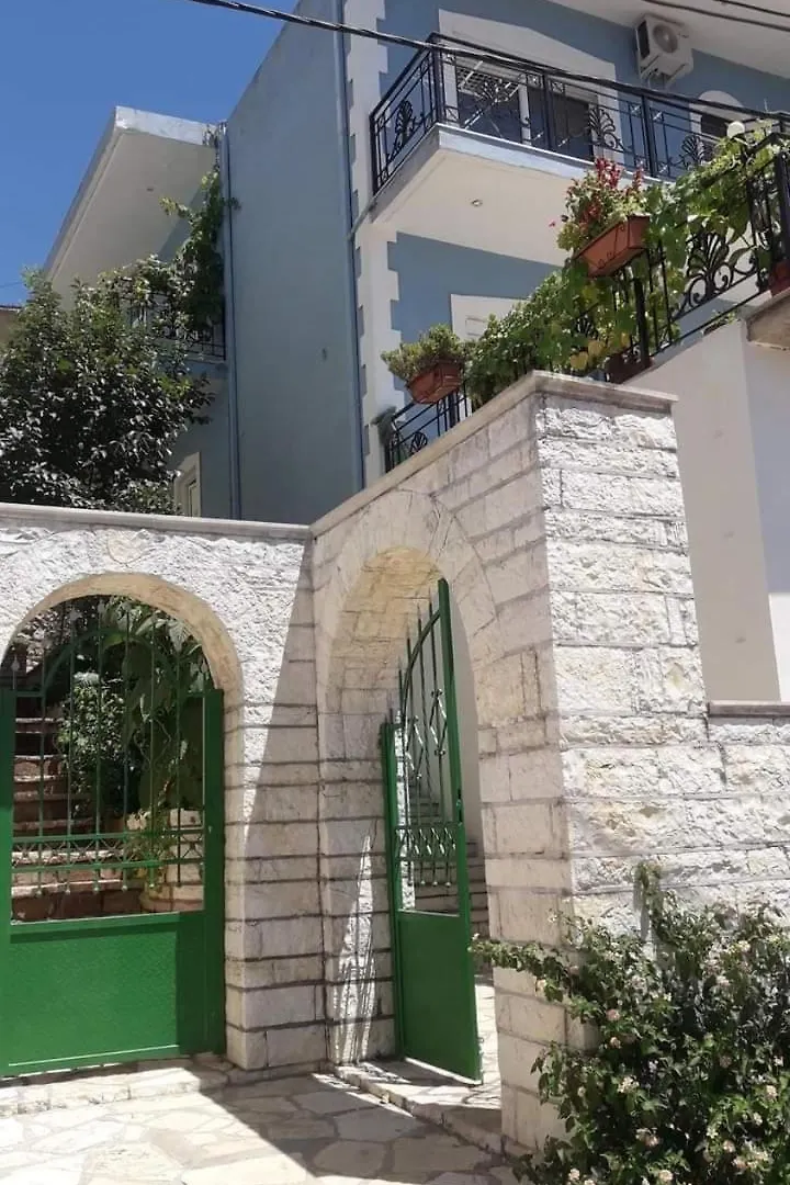 Vila Blu Sarande 0*,  Albania
